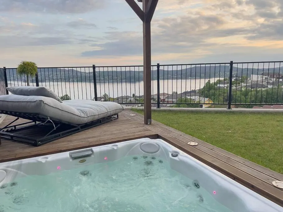 Sjoutsikt, Jacuzzi Og Solfylt Daire Bergen
