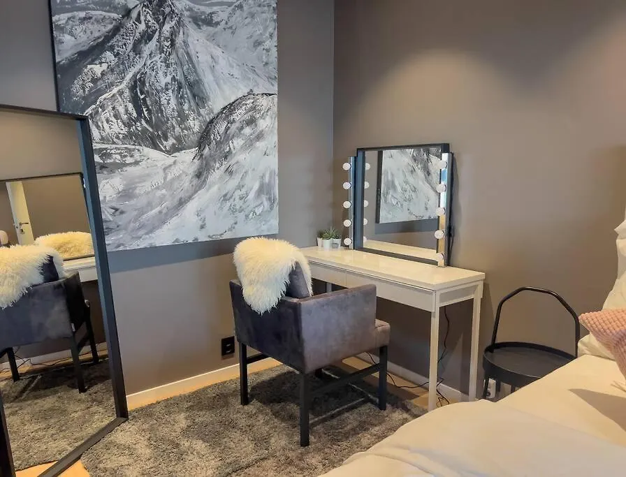 Sjoutsikt, Jacuzzi Og Solfylt Daire Bergen