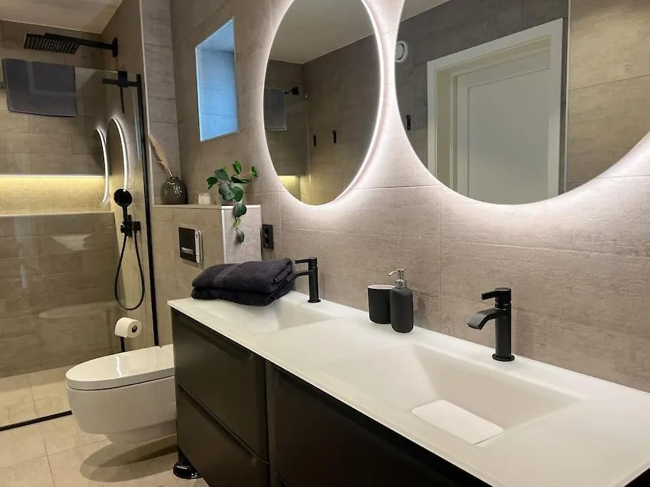 Sjoutsikt, Jacuzzi Og Solfylt Daire Bergen